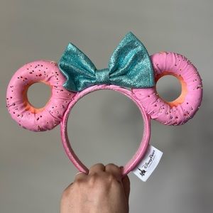 Disney Parks Donuts Ears- retired style!